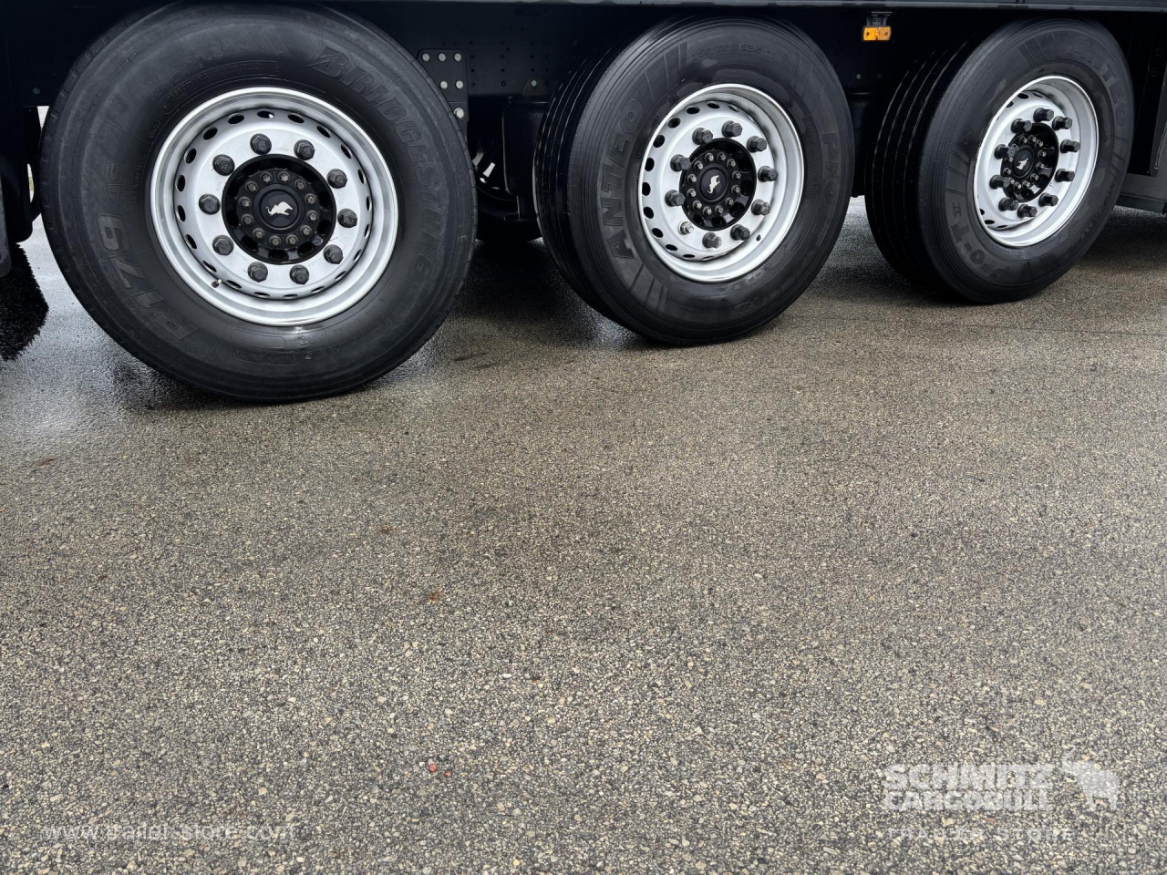 Poluprikolica s ceradom SCHMITZ Curtainsider Standard: slika Poluprikolica s ceradom SCHMITZ Curtainsider Standard