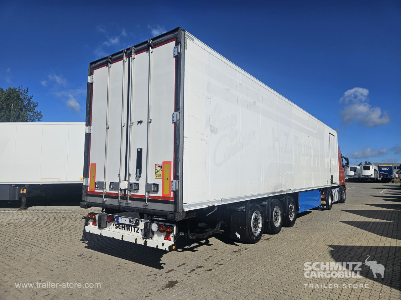 SCHMITZ Reefer Multitemp - Izotermna poluprikolica: slika SCHMITZ Reefer Multitemp - Izotermna poluprikolica SCHMITZ Reefer Multitemp - Izotermna poluprikolica: slika SCHMITZ Reefer Multitemp - Izotermna poluprikolica