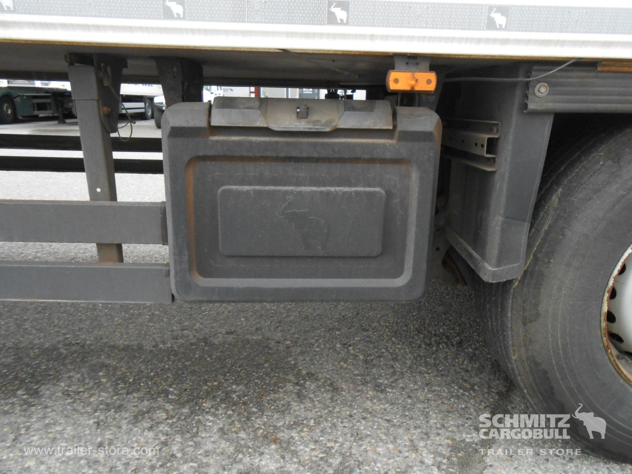 SCHMITZ Reefer Multitemp Double deck - Izotermna poluprikolica: slika SCHMITZ Reefer Multitemp Double deck - Izotermna poluprikolica SCHMITZ Reefer Multitemp Double deck - Izotermna poluprikolica: slika SCHMITZ Reefer Multitemp Double deck - Izotermna poluprikolica