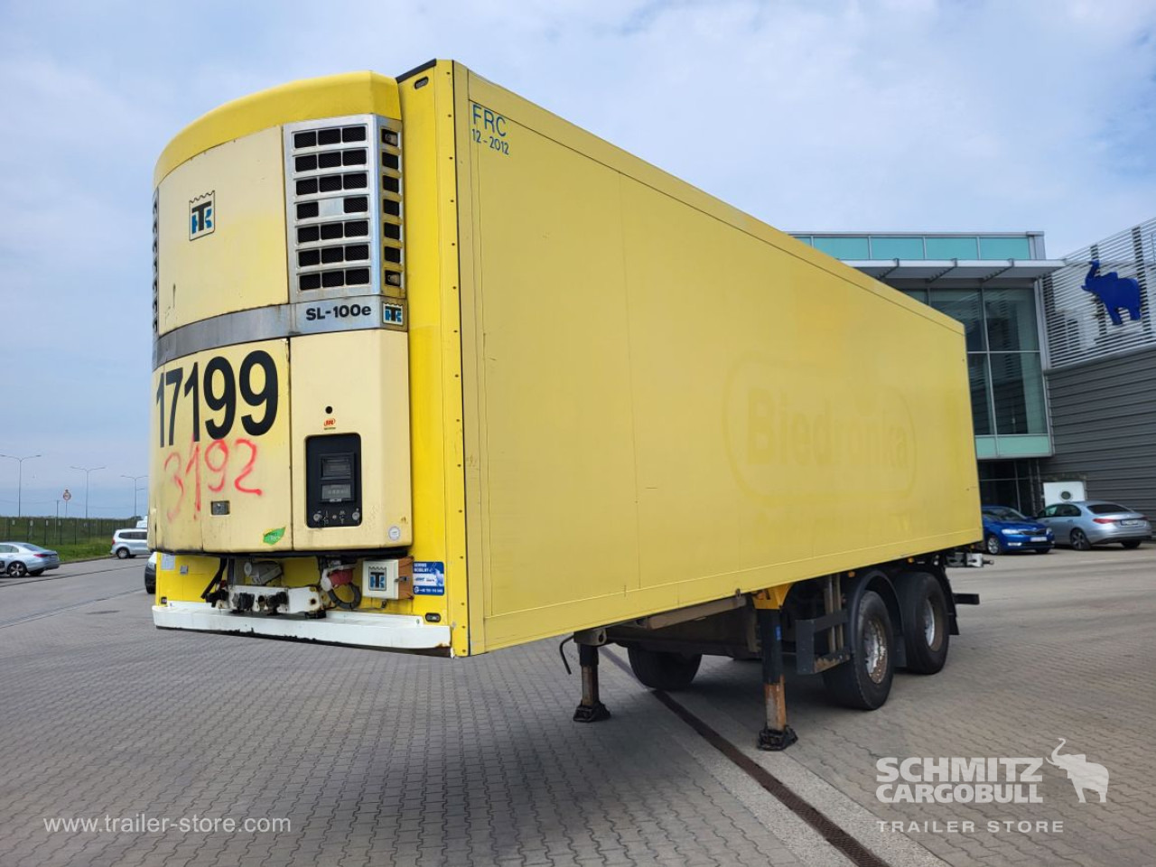 SCHMITZ Insulated/refrigerated box Taillift - Poluprikolica hladnjača: slika SCHMITZ Insulated/refrigerated box Taillift - Poluprikolica hladnjača SCHMITZ Insulated/refrigerated box Taillift - Poluprikolica hladnjača: slika SCHMITZ Insulated/refrigerated box Taillift - Poluprikolica hladnjača