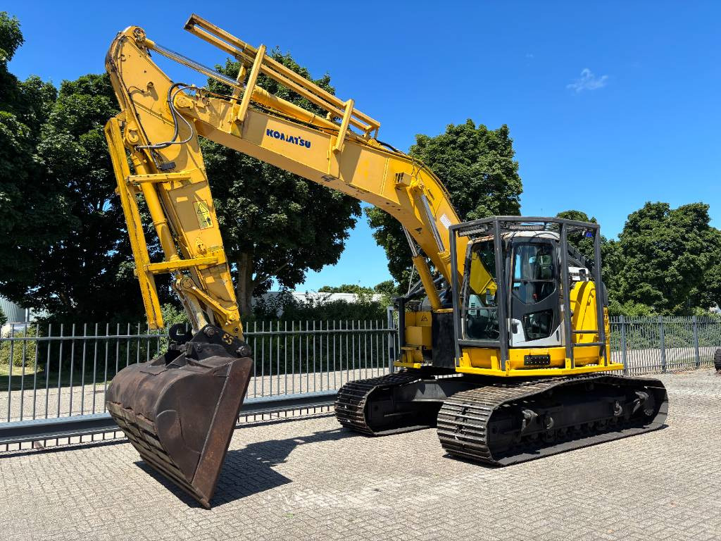 Komatsu PC 228 Uslc-3E0 - Bager gusjeničar: slika Komatsu PC 228 Uslc-3E0 - Bager gusjeničar Komatsu PC 228 Uslc-3E0 - Bager gusjeničar: slika Komatsu PC 228 Uslc-3E0 - Bager gusjeničar