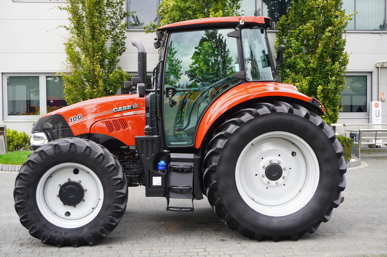 CASE IH Luxxum 100 Agricultural tractor / 2800 MTH - Traktor: slika CASE IH Luxxum 100 Agricultural tractor / 2800 MTH - Traktor CASE IH Luxxum 100 Agricultural tractor / 2800 MTH - Traktor: slika CASE IH Luxxum 100 Agricultural tractor / 2800 MTH - Traktor