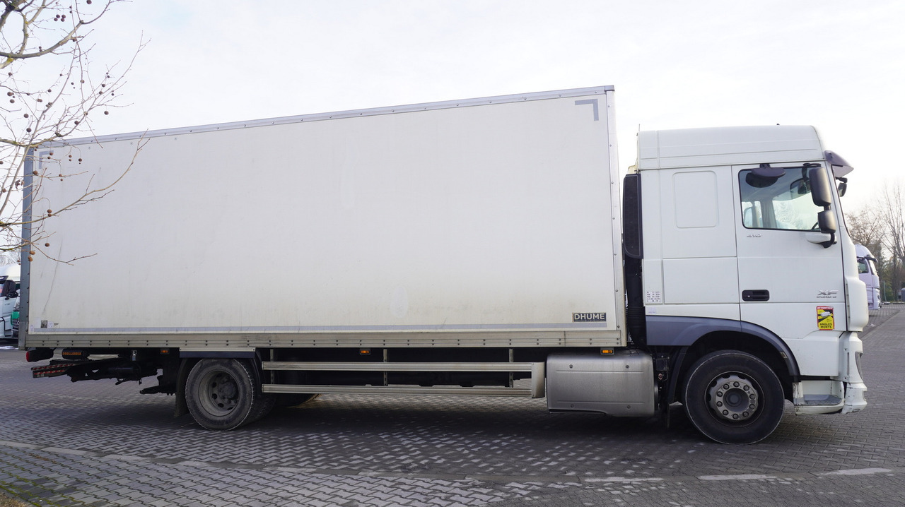 DAF XF 410 EURO 6 /410 HP / 20 EPAL / Dhollandia lift 1500 kg - Kamion sandučar: slika DAF XF 410 EURO 6 /410 HP / 20 EPAL / Dhollandia lift 1500 kg - Kamion sandučar DAF XF 410 EURO 6 /410 HP / 20 EPAL / Dhollandia lift 1500 kg - Kamion sandučar: slika DAF XF 410 EURO 6 /410 HP / 20 EPAL / Dhollandia lift 1500 kg - Kamion sandučar