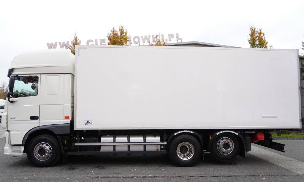 DAF XF 450 6×2 E6 / Refrigerator Lacapitaine / ATP/FRC to 2027 / 18 pallets - Kamion hladnjača: slika DAF XF 450 6×2 E6 / Refrigerator Lacapitaine / ATP/FRC to 2027 / 18 pallets - Kamion hladnjača DAF XF 450 6×2 E6 / Refrigerator Lacapitaine / ATP/FRC to 2027 / 18 pallets - Kamion hladnjača: slika DAF XF 450 6×2 E6 / Refrigerator Lacapitaine / ATP/FRC to 2027 / 18 pallets - Kamion hladnjača
