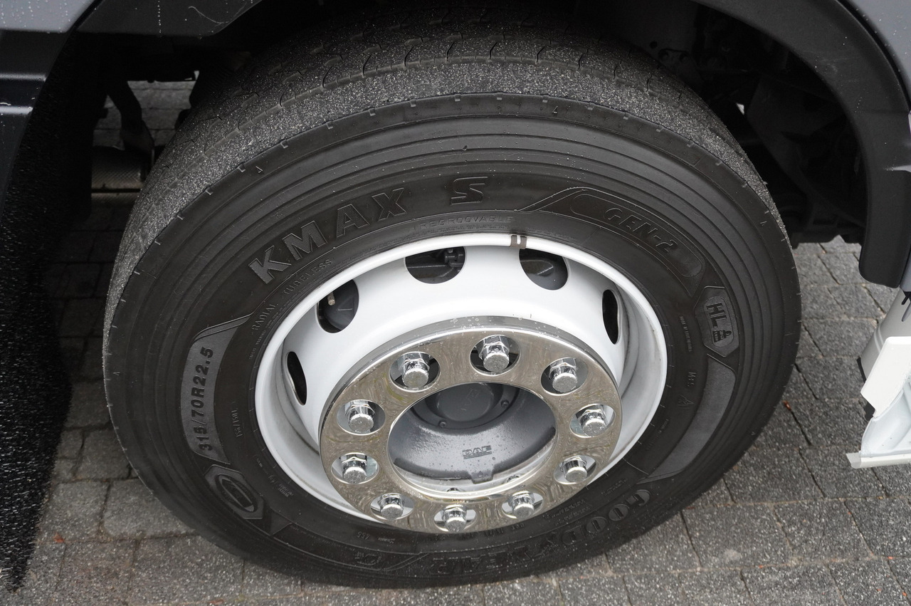 DAF XF 480 E6 6x2 / NEW Lamberet Refrigerator 18 pallets / 260000 km - Izotermni kamion: slika DAF XF 480 E6 6x2 / NEW Lamberet Refrigerator 18 pallets / 260000 km - Izotermni kamion DAF XF 480 E6 6x2 / NEW Lamberet Refrigerator 18 pallets / 260000 km - Izotermni kamion: slika DAF XF 480 E6 6x2 / NEW Lamberet Refrigerator 18 pallets / 260000 km - Izotermni kamion