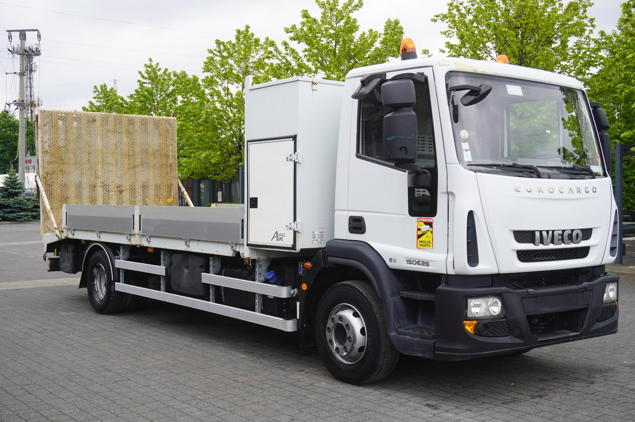 IVECO Eurocargo 150 E25 / 90 tho. km !!! / Tow truck - Autotransporter: slika IVECO Eurocargo 150 E25 / 90 tho. km !!! / Tow truck - Autotransporter IVECO Eurocargo 150 E25 / 90 tho. km !!! / Tow truck - Autotransporter: slika IVECO Eurocargo 150 E25 / 90 tho. km !!! / Tow truck - Autotransporter