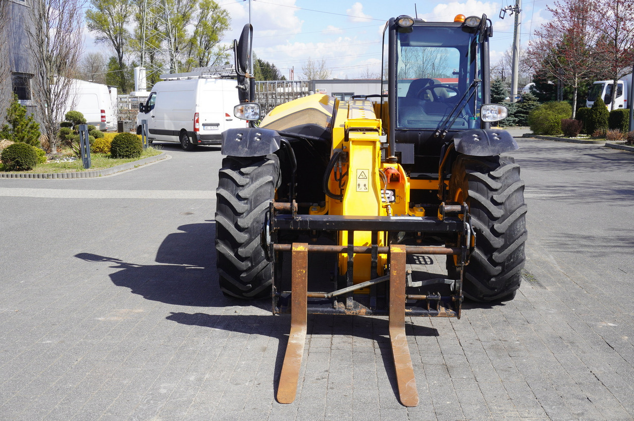 JCB 526-56 AGRI Plus / 5.6 m telescopic loader / joystick - Utovarivač na kotačima: slika JCB 526-56 AGRI Plus / 5.6 m telescopic loader / joystick - Utovarivač na kotačima JCB 526-56 AGRI Plus / 5.6 m telescopic loader / joystick - Utovarivač na kotačima: slika JCB 526-56 AGRI Plus / 5.6 m telescopic loader / joystick - Utovarivač na kotačima