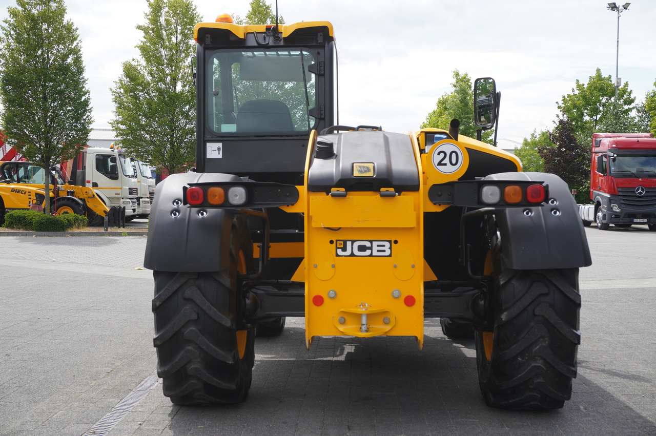 JCB 526-56 AGRI Plus / 5.6 m telescopic loader / joystick - Teleskopski utovarivač na kotačima: slika JCB 526-56 AGRI Plus / 5.6 m telescopic loader / joystick - Teleskopski utovarivač na kotačima JCB 526-56 AGRI Plus / 5.6 m telescopic loader / joystick - Teleskopski utovarivač na kotačima: slika JCB 526-56 AGRI Plus / 5.6 m telescopic loader / joystick - Teleskopski utovarivač na kotačima