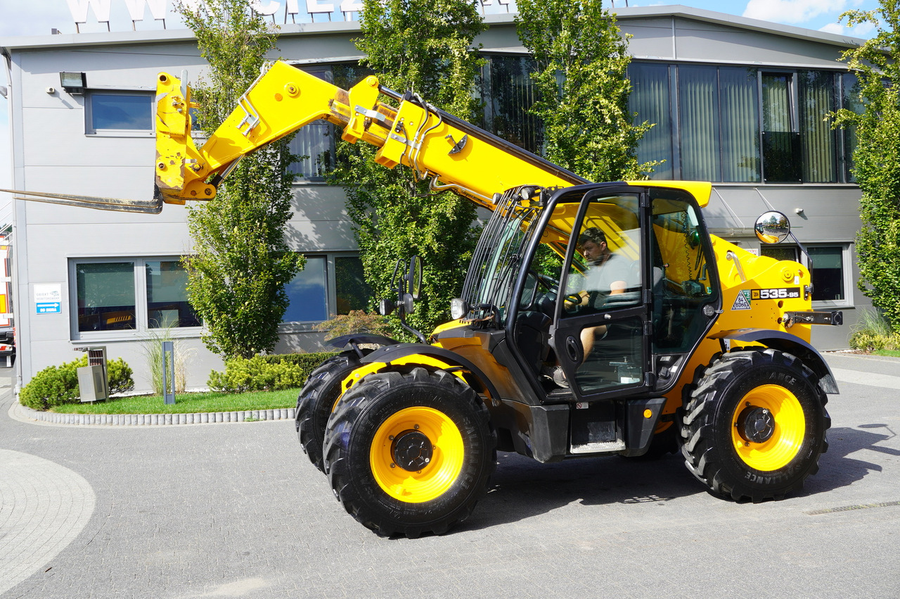 JCB 535-95 / 3.5 T / range 9.5 m / 700 MTH!! - Teleskopski utovarivač na kotačima: slika JCB 535-95 / 3.5 T / range 9.5 m / 700 MTH!! - Teleskopski utovarivač na kotačima JCB 535-95 / 3.5 T / range 9.5 m / 700 MTH!! - Teleskopski utovarivač na kotačima: slika JCB 535-95 / 3.5 T / range 9.5 m / 700 MTH!! - Teleskopski utovarivač na kotačima