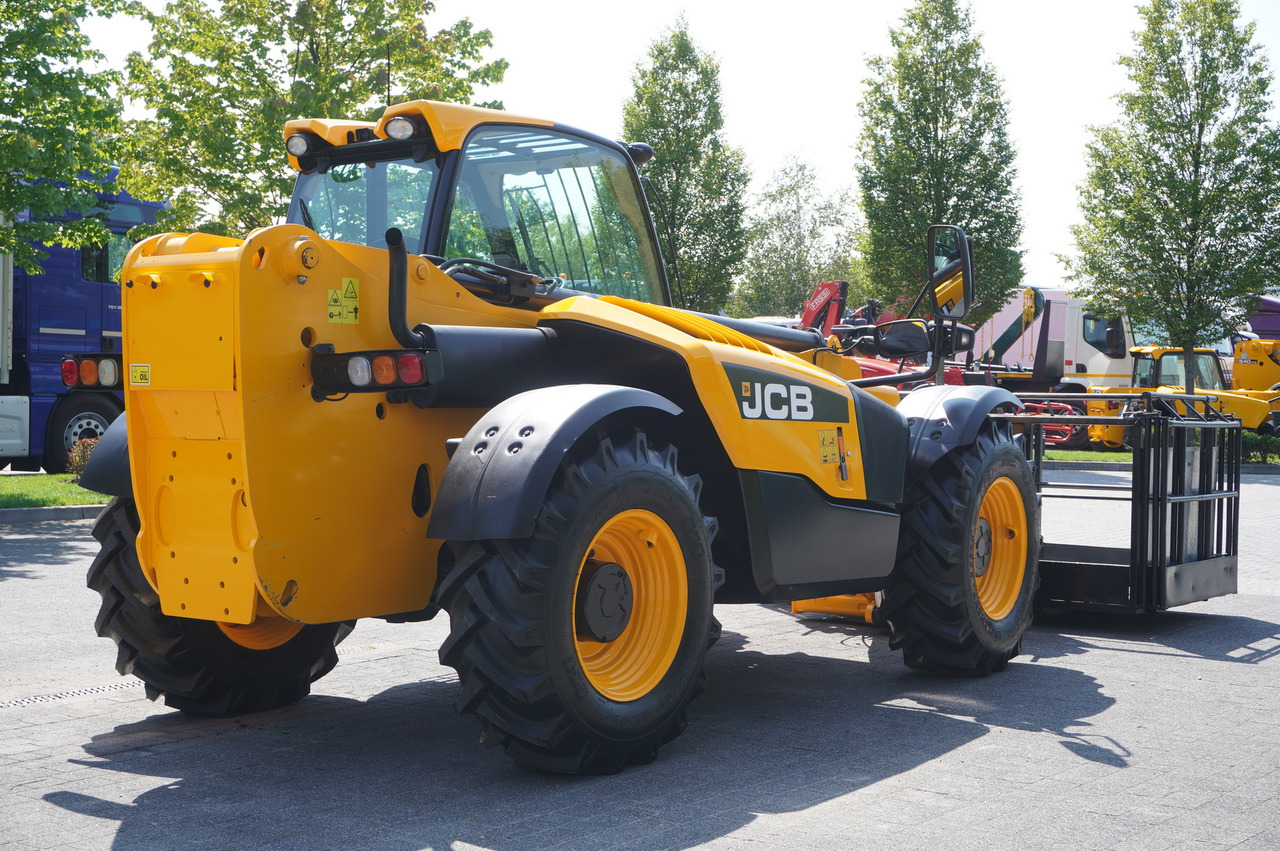 JCB 535-95 / 3.5 T / range 9.5 m / joystick - Teleskopski utovarivač na kotačima: slika JCB 535-95 / 3.5 T / range 9.5 m / joystick - Teleskopski utovarivač na kotačima JCB 535-95 / 3.5 T / range 9.5 m / joystick - Teleskopski utovarivač na kotačima: slika JCB 535-95 / 3.5 T / range 9.5 m / joystick - Teleskopski utovarivač na kotačima