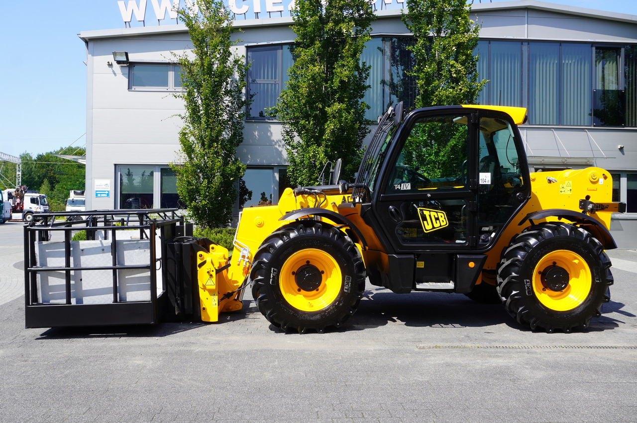 JCB 535-95 / 3.5 T / range 9.5 m / joystick - Teleskopski utovarivač na kotačima: slika JCB 535-95 / 3.5 T / range 9.5 m / joystick - Teleskopski utovarivač na kotačima JCB 535-95 / 3.5 T / range 9.5 m / joystick - Teleskopski utovarivač na kotačima: slika JCB 535-95 / 3.5 T / range 9.5 m / joystick - Teleskopski utovarivač na kotačima