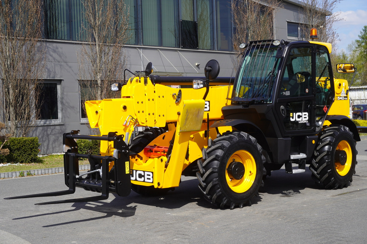 JCB 540-170 Telescopic Loader / 17m / joystick - Utovarivač na kotačima: slika JCB 540-170 Telescopic Loader / 17m / joystick - Utovarivač na kotačima JCB 540-170 Telescopic Loader / 17m / joystick - Utovarivač na kotačima: slika JCB 540-170 Telescopic Loader / 17m / joystick - Utovarivač na kotačima
