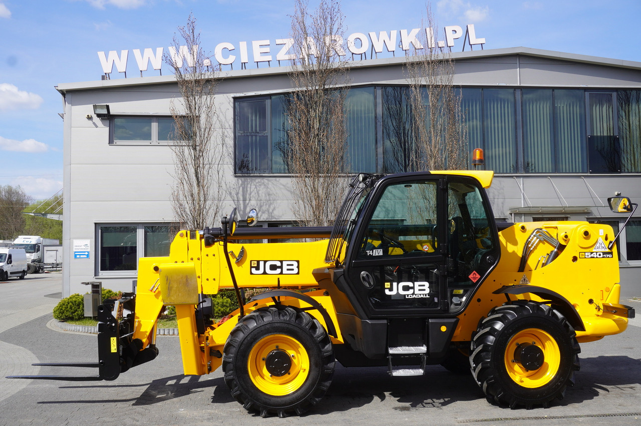 JCB 540-170 Telescopic Loader / 17m / joystick - Teleskopski utovarivač na kotačima: slika JCB 540-170 Telescopic Loader / 17m / joystick - Teleskopski utovarivač na kotačima JCB 540-170 Telescopic Loader / 17m / joystick - Teleskopski utovarivač na kotačima: slika JCB 540-170 Telescopic Loader / 17m / joystick - Teleskopski utovarivač na kotačima