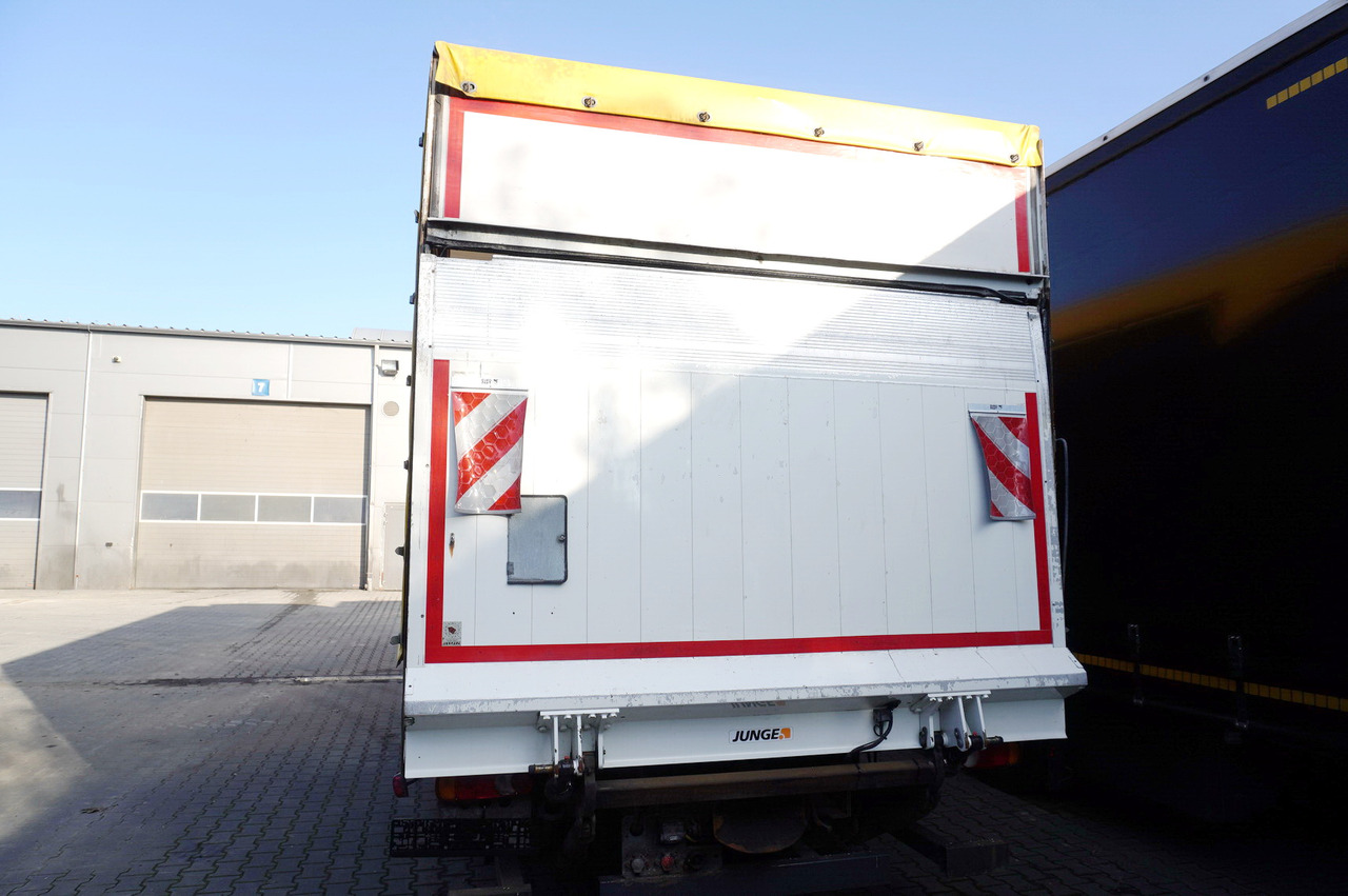 JUNGE Body Tarpaulin JUNGE / 18 Europallets / 2015 - Izmjenjivi sanduk s bočnom kliznom ceradom: slika JUNGE Body Tarpaulin JUNGE / 18 Europallets / 2015 - Izmjenjivi sanduk s bočnom kliznom ceradom JUNGE Body Tarpaulin JUNGE / 18 Europallets / 2015 - Izmjenjivi sanduk s bočnom kliznom ceradom: slika JUNGE Body Tarpaulin JUNGE / 18 Europallets / 2015 - Izmjenjivi sanduk s bočnom kliznom ceradom