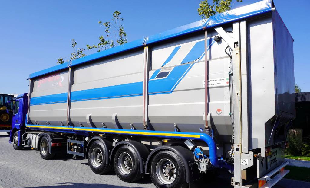 Kotte Duo-Liner GKS 52 - 25 - Poluprikolica s pokretnim podom: slika Kotte Duo-Liner GKS 52 - 25 - Poluprikolica s pokretnim podom Kotte Duo-Liner GKS 52 - 25 - Poluprikolica s pokretnim podom: slika Kotte Duo-Liner GKS 52 - 25 - Poluprikolica s pokretnim podom