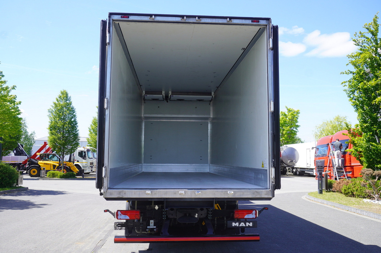 MAN GX 26.510 / 2022 / NEW Krone bitemperature refrigerated truck / Carrier Supra 850 MT / 4 units - Kamion hladnjača: slika MAN GX 26.510 / 2022 / NEW Krone bitemperature refrigerated truck / Carrier Supra 850 MT / 4 units - Kamion hladnjača MAN GX 26.510 / 2022 / NEW Krone bitemperature refrigerated truck / Carrier Supra 850 MT / 4 units - Kamion hladnjača: slika MAN GX 26.510 / 2022 / NEW Krone bitemperature refrigerated truck / Carrier Supra 850 MT / 4 units - Kamion hladnjača