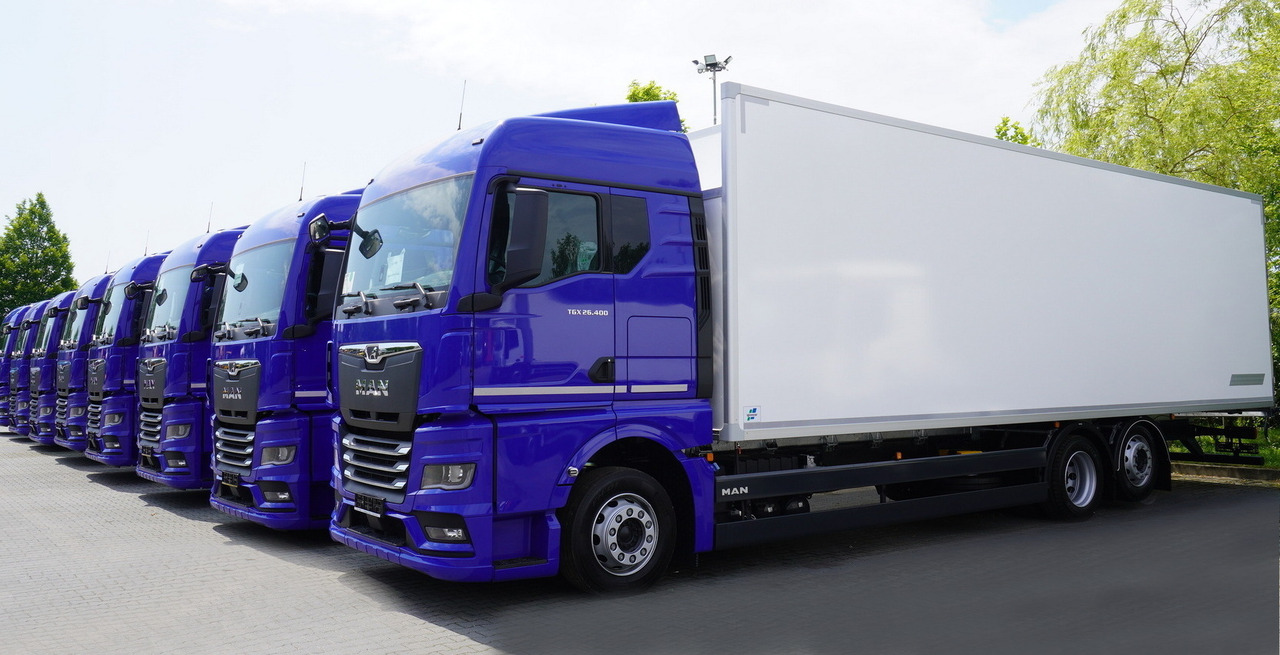 MAN New MAN TGX 26.400 / NEW IGLOOCAR refrigerator 23 pallets / 6×2 / 2024 / 10 units - Kamion hladnjača: slika MAN New MAN TGX 26.400 / NEW IGLOOCAR refrigerator 23 pallets / 6×2 / 2024 / 10 units - Kamion hladnjača MAN New MAN TGX 26.400 / NEW IGLOOCAR refrigerator 23 pallets / 6×2 / 2024 / 10 units - Kamion hladnjača: slika MAN New MAN TGX 26.400 / NEW IGLOOCAR refrigerator 23 pallets / 6×2 / 2024 / 10 units - Kamion hladnjača