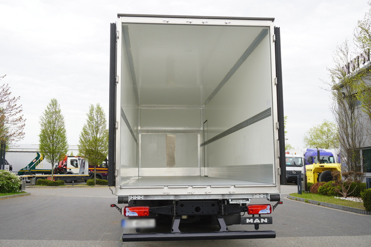 MAN New MAN TGX 26.400 / New Isotherm Plandex 23 Pallets / Warranty - Kamion sandučar: slika MAN New MAN TGX 26.400 / New Isotherm Plandex 23 Pallets / Warranty - Kamion sandučar MAN New MAN TGX 26.400 / New Isotherm Plandex 23 Pallets / Warranty - Kamion sandučar: slika MAN New MAN TGX 26.400 / New Isotherm Plandex 23 Pallets / Warranty - Kamion sandučar