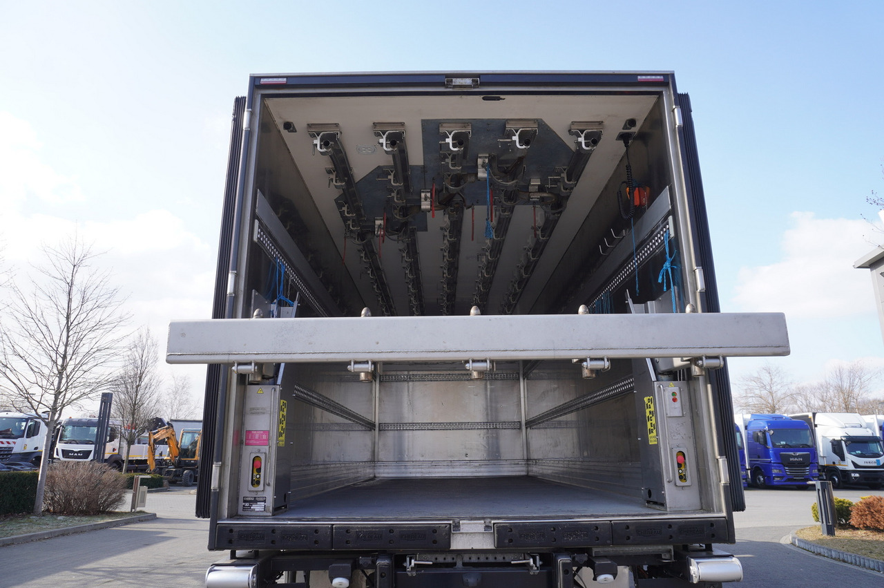 MAN TGM 18.320 / CHEREAU meat hook refrigerator / Carcass elevator - Kamion hladnjača: slika MAN TGM 18.320 / CHEREAU meat hook refrigerator / Carcass elevator - Kamion hladnjača MAN TGM 18.320 / CHEREAU meat hook refrigerator / Carcass elevator - Kamion hladnjača: slika MAN TGM 18.320 / CHEREAU meat hook refrigerator / Carcass elevator - Kamion hladnjača