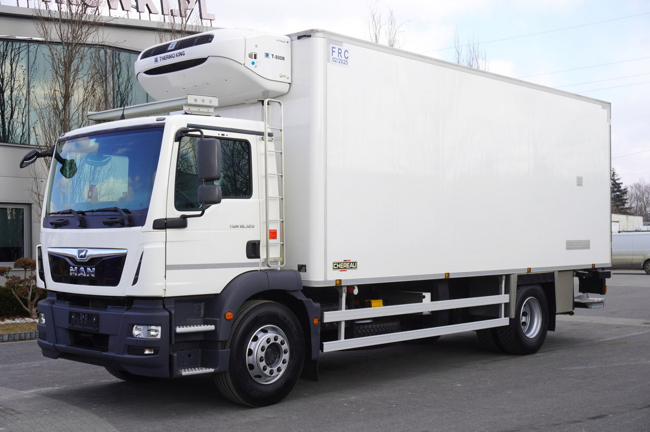 MAN TGM 18.320 / CHEREAU meat hook refrigerator / Carcass elevator - Kamion hladnjača: slika MAN TGM 18.320 / CHEREAU meat hook refrigerator / Carcass elevator - Kamion hladnjača MAN TGM 18.320 / CHEREAU meat hook refrigerator / Carcass elevator - Kamion hladnjača: slika MAN TGM 18.320 / CHEREAU meat hook refrigerator / Carcass elevator - Kamion hladnjača