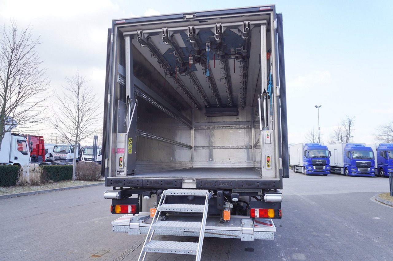 Kamion hladnjača za prijevoz mesa MAN TGM 18.320 / CHEREAU meat hook refrigerator / Carcass elevator: slika Kamion hladnjača za prijevoz mesa MAN TGM 18.320 / CHEREAU meat hook refrigerator / Carcass elevator
