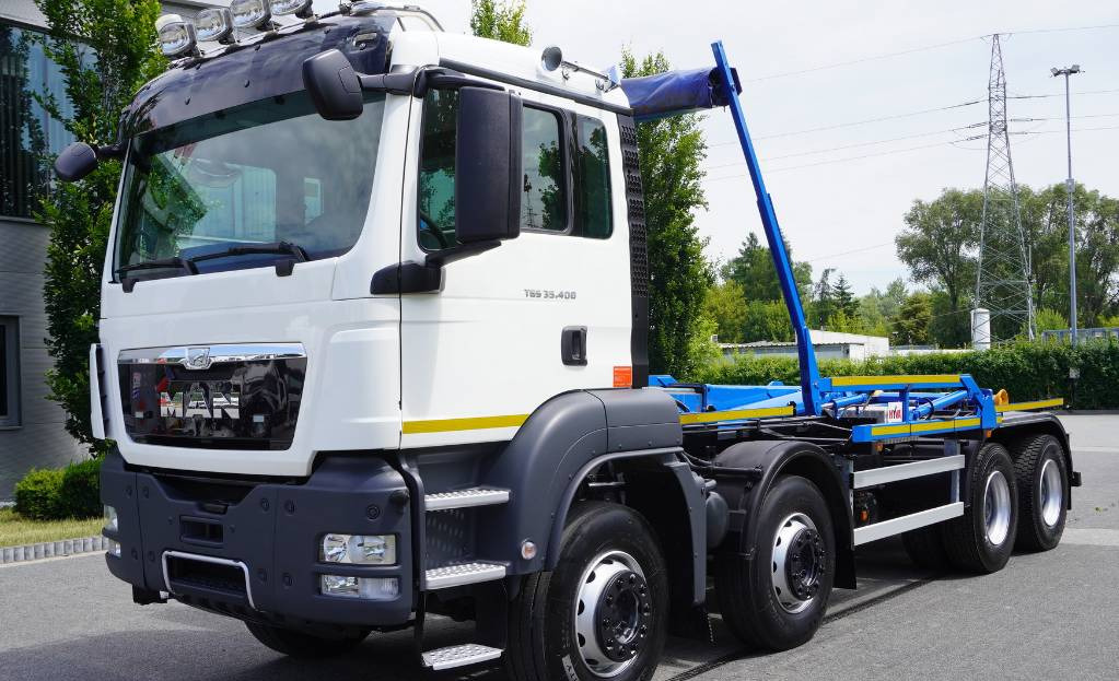MAN TGS 35.400 8×4 HYVA LIFT 32.56 SE hooklift - Kamion s kukastom dizalicom: slika MAN TGS 35.400 8×4 HYVA LIFT 32.56 SE hooklift - Kamion s kukastom dizalicom MAN TGS 35.400 8×4 HYVA LIFT 32.56 SE hooklift - Kamion s kukastom dizalicom: slika MAN TGS 35.400 8×4 HYVA LIFT 32.56 SE hooklift - Kamion s kukastom dizalicom