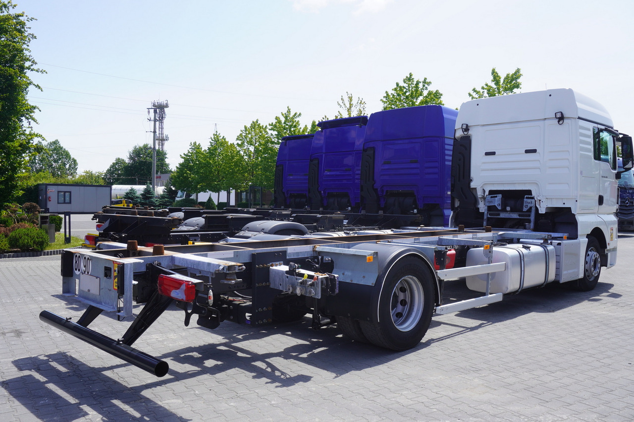 MAN TGX 18.430 / BDF / sleeping cab / 2021 / 4 units - Kamion s ceradom: slika MAN TGX 18.430 / BDF / sleeping cab / 2021 / 4 units - Kamion s ceradom MAN TGX 18.430 / BDF / sleeping cab / 2021 / 4 units - Kamion s ceradom: slika MAN TGX 18.430 / BDF / sleeping cab / 2021 / 4 units - Kamion s ceradom