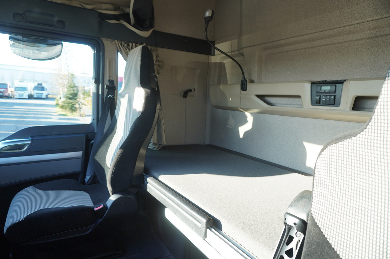 Kamion hladnjača MAN TGX 18.430 E6 / Meyer 19 EPAL refrigerator / Sleeper cab: slika Kamion hladnjača MAN TGX 18.430 E6 / Meyer 19 EPAL refrigerator / Sleeper cab Kamion hladnjača MAN TGX 18.430 E6 / Meyer 19 EPAL refrigerator / Sleeper cab: slika Kamion hladnjača MAN TGX 18.430 E6 / Meyer 19 EPAL refrigerator / Sleeper cab