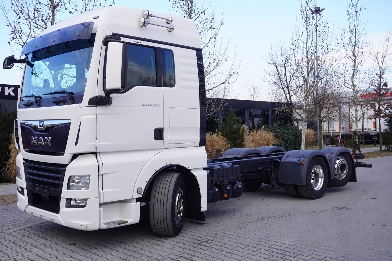 MAN TGX 26,500 / 500 HP / steering 3rd axle / 20 t cap. / Chassis 6.5 m - Kamion-šasija: slika MAN TGX 26,500 / 500 HP / steering 3rd axle / 20 t cap. / Chassis 6.5 m - Kamion-šasija MAN TGX 26,500 / 500 HP / steering 3rd axle / 20 t cap. / Chassis 6.5 m - Kamion-šasija: slika MAN TGX 26,500 / 500 HP / steering 3rd axle / 20 t cap. / Chassis 6.5 m - Kamion-šasija