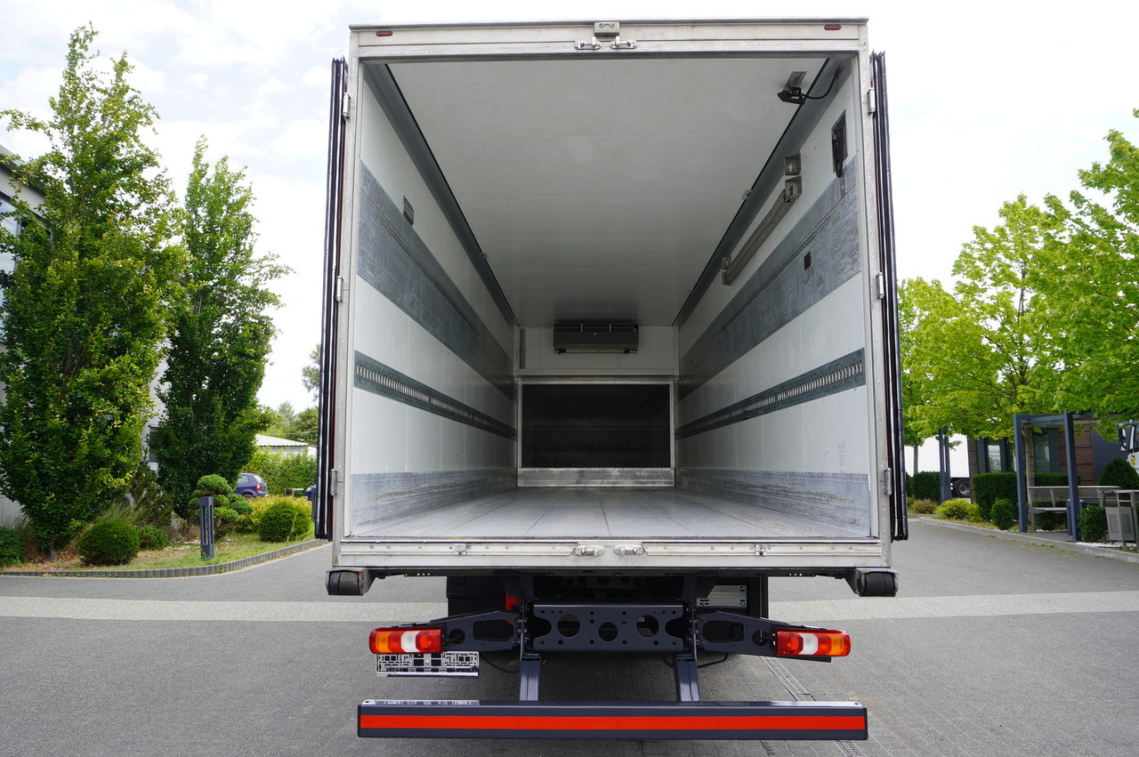 MERCEDES-BENZ Actros 1824 / Refrigerator 22 EPAL / Carrier Supra 850 / Sleeping cabin - Kamion hladnjača: slika MERCEDES-BENZ Actros 1824 / Refrigerator 22 EPAL / Carrier Supra 850 / Sleeping cabin - Kamion hladnjača MERCEDES-BENZ Actros 1824 / Refrigerator 22 EPAL / Carrier Supra 850 / Sleeping cabin - Kamion hladnjača: slika MERCEDES-BENZ Actros 1824 / Refrigerator 22 EPAL / Carrier Supra 850 / Sleeping cabin - Kamion hladnjača