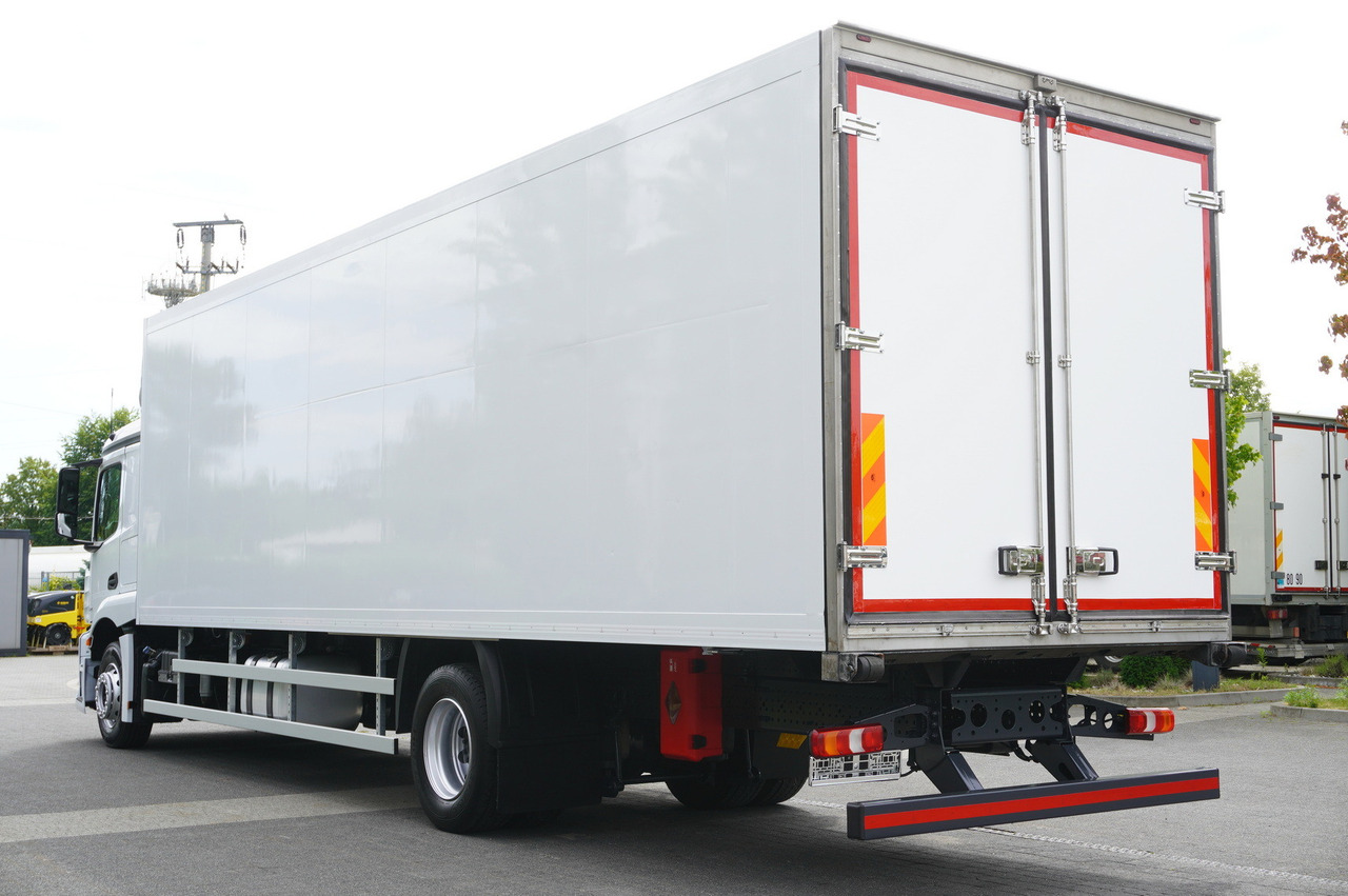 MERCEDES-BENZ Actros 1824 / Refrigerator 22 EPAL / Carrier Supra 850 / Sleeping cabin - Kamion hladnjača: slika MERCEDES-BENZ Actros 1824 / Refrigerator 22 EPAL / Carrier Supra 850 / Sleeping cabin - Kamion hladnjača MERCEDES-BENZ Actros 1824 / Refrigerator 22 EPAL / Carrier Supra 850 / Sleeping cabin - Kamion hladnjača: slika MERCEDES-BENZ Actros 1824 / Refrigerator 22 EPAL / Carrier Supra 850 / Sleeping cabin - Kamion hladnjača