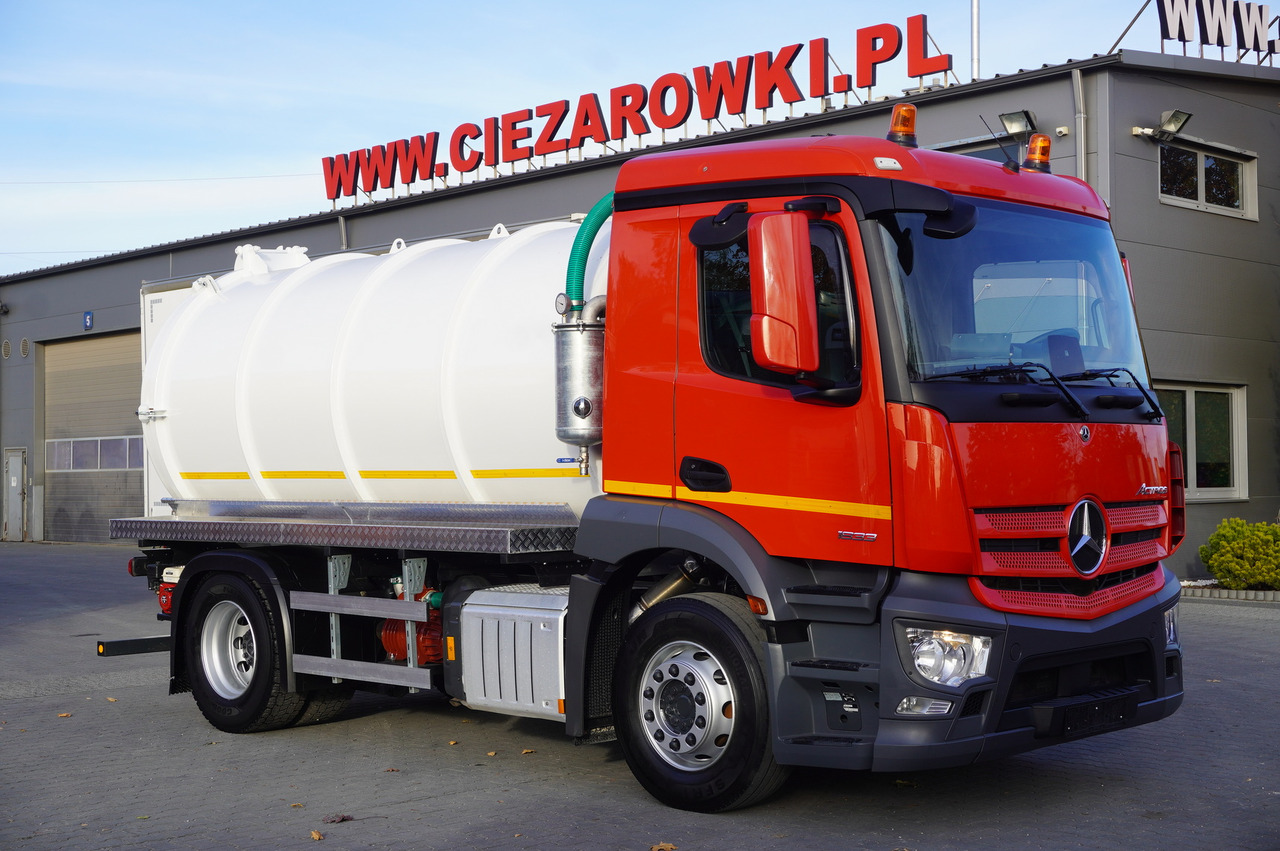 MERCEDES-BENZ Actros 1833 / 260 tho. km / NEW septic tank 11000 l - Kamion cisterna: slika MERCEDES-BENZ Actros 1833 / 260 tho. km / NEW septic tank 11000 l - Kamion cisterna MERCEDES-BENZ Actros 1833 / 260 tho. km / NEW septic tank 11000 l - Kamion cisterna: slika MERCEDES-BENZ Actros 1833 / 260 tho. km / NEW septic tank 11000 l - Kamion cisterna