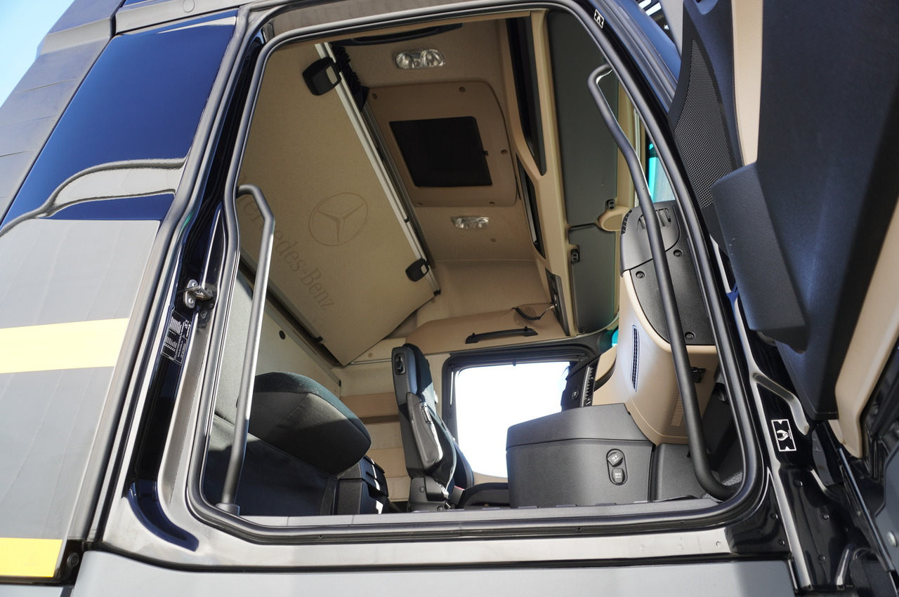 Autotransporter MERCEDES-BENZ Actros 1840 E6 4×2 / NEW Tow Truck platform 9.25 m / Lounge cabin: slika Autotransporter MERCEDES-BENZ Actros 1840 E6 4×2 / NEW Tow Truck platform 9.25 m / Lounge cabin