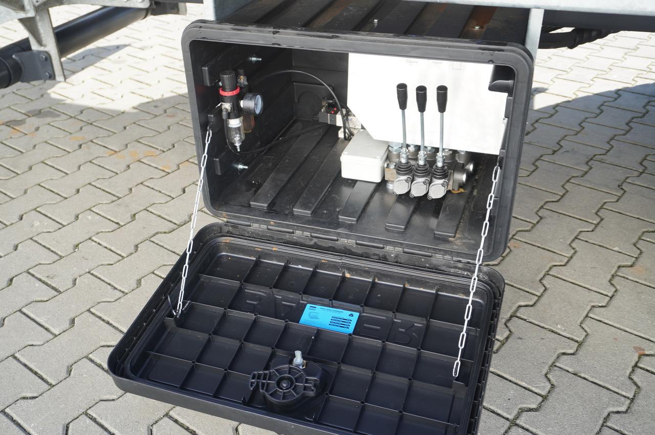 Autotransporter MERCEDES-BENZ Actros 1840 E6 4×2 / NEW Tow Truck platform 9.25 m / Lounge cabin: slika Autotransporter MERCEDES-BENZ Actros 1840 E6 4×2 / NEW Tow Truck platform 9.25 m / Lounge cabin