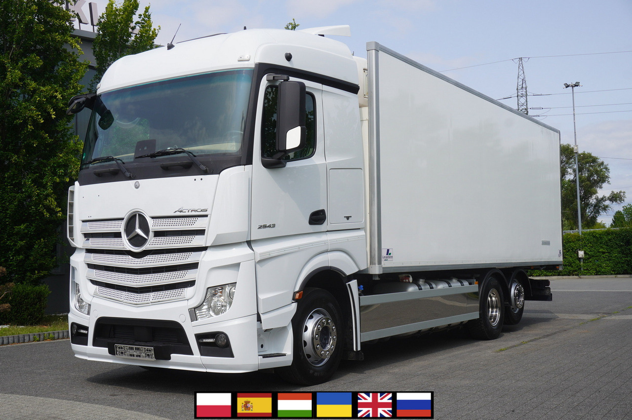 MERCEDES-BENZ Actros 2543 / Lecapitaine Refrigerator Multitemperature / Carrier Supra 950 MT - Kamion hladnjača: slika MERCEDES-BENZ Actros 2543 / Lecapitaine Refrigerator Multitemperature / Carrier Supra 950 MT - Kamion hladnjača MERCEDES-BENZ Actros 2543 / Lecapitaine Refrigerator Multitemperature / Carrier Supra 950 MT - Kamion hladnjača: slika MERCEDES-BENZ Actros 2543 / Lecapitaine Refrigerator Multitemperature / Carrier Supra 950 MT - Kamion hladnjača