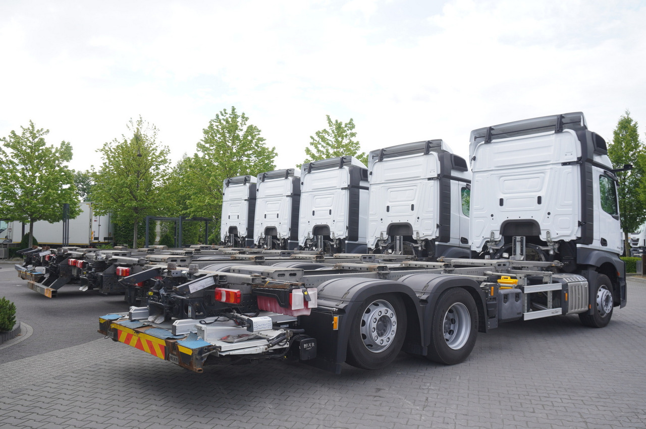MERCEDES-BENZ Actros 2545 6×2 MP5 / ADR AT / 12 units - Transporter kontejnera/ Kamion s izmjenjivim sanducima: slika MERCEDES-BENZ Actros 2545 6×2 MP5 / ADR AT / 12 units - Transporter kontejnera/ Kamion s izmjenjivim sanducima MERCEDES-BENZ Actros 2545 6×2 MP5 / ADR AT / 12 units - Transporter kontejnera/ Kamion s izmjenjivim sanducima: slika MERCEDES-BENZ Actros 2545 6×2 MP5 / ADR AT / 12 units - Transporter kontejnera/ Kamion s izmjenjivim sanducima