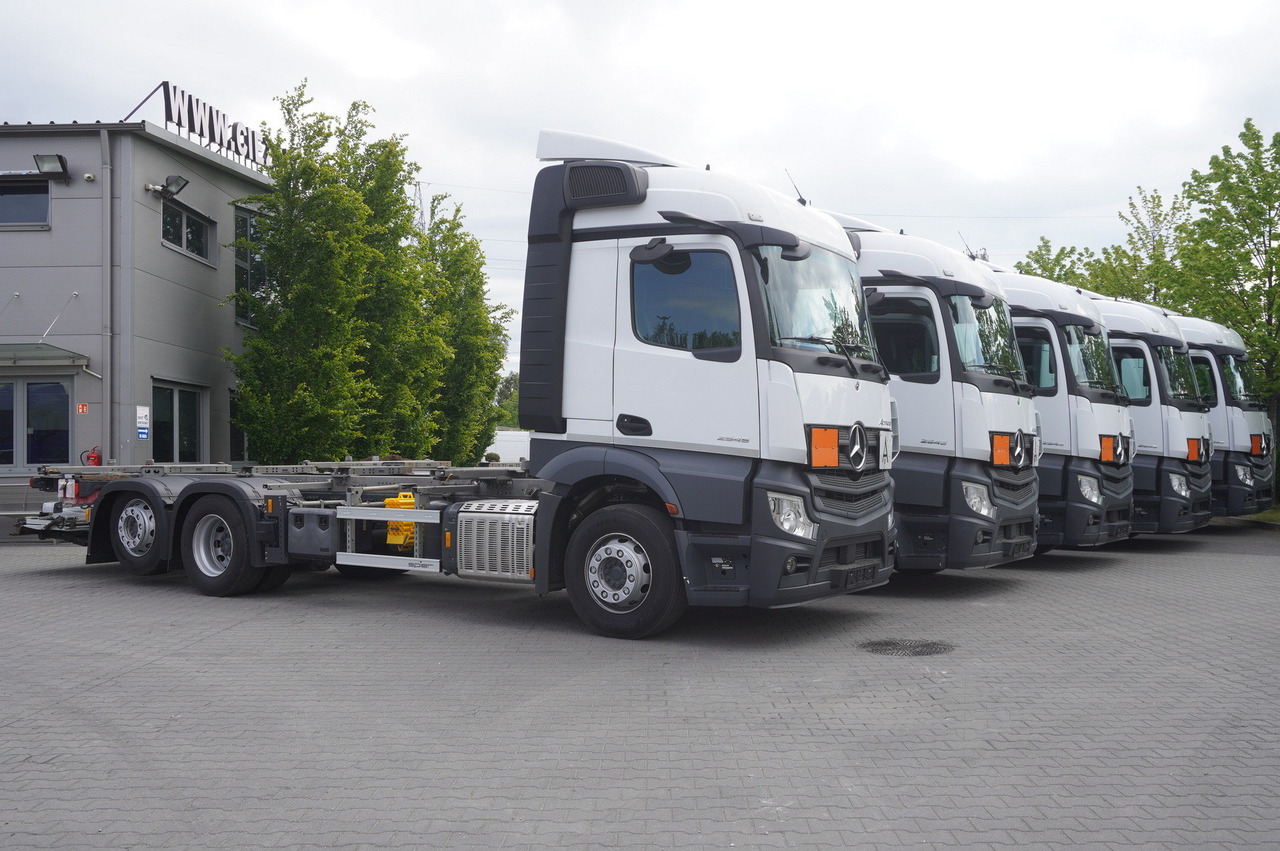 MERCEDES-BENZ Actros 2545 6×2 MP5 / ADR AT / 12 units - Transporter kontejnera/ Kamion s izmjenjivim sanducima: slika MERCEDES-BENZ Actros 2545 6×2 MP5 / ADR AT / 12 units - Transporter kontejnera/ Kamion s izmjenjivim sanducima MERCEDES-BENZ Actros 2545 6×2 MP5 / ADR AT / 12 units - Transporter kontejnera/ Kamion s izmjenjivim sanducima: slika MERCEDES-BENZ Actros 2545 6×2 MP5 / ADR AT / 12 units - Transporter kontejnera/ Kamion s izmjenjivim sanducima
