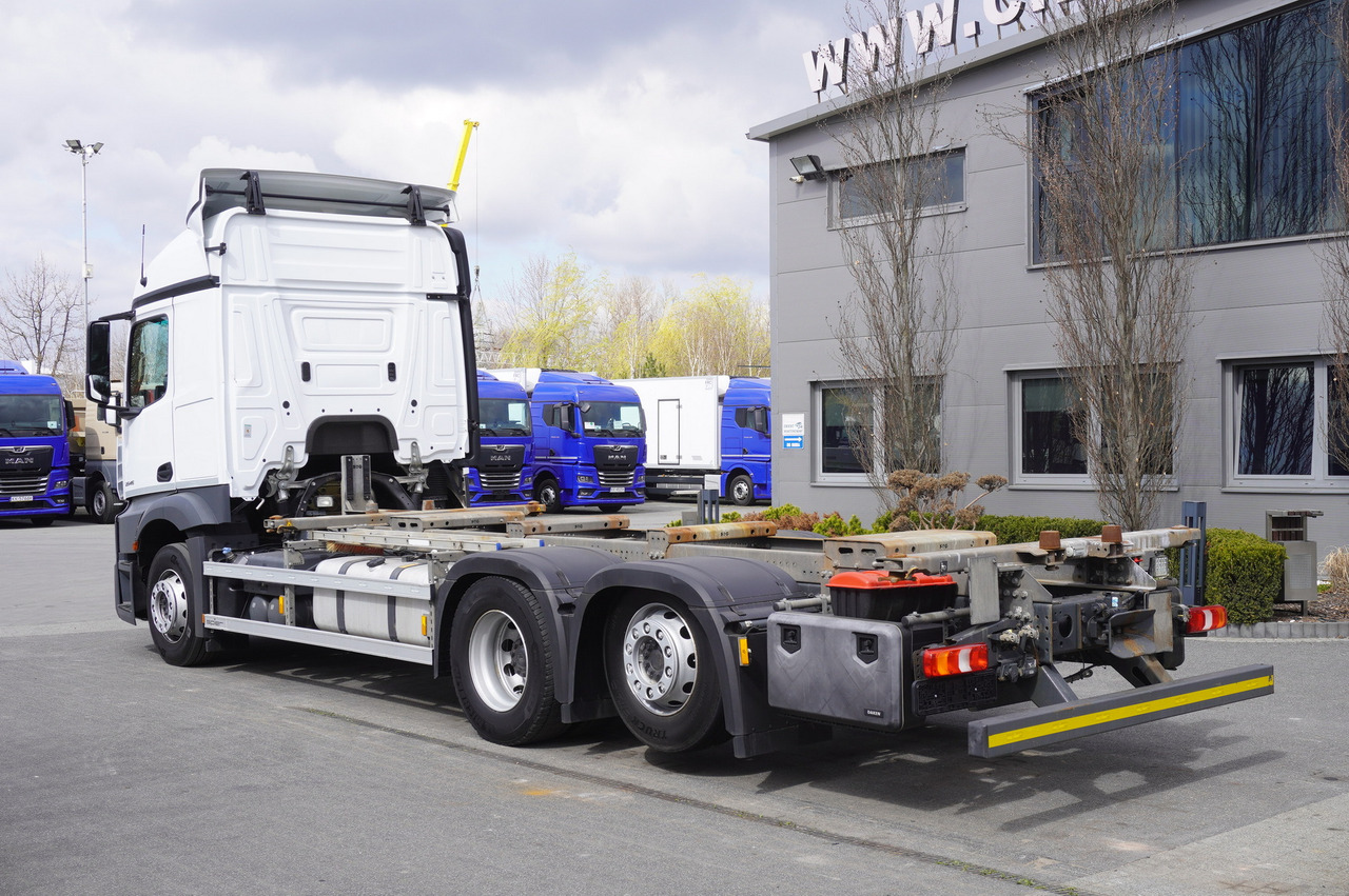 MERCEDES-BENZ Actros 2545 6x2 MP5 / Full ADR / BDF - Transporter kontejnera/ Kamion s izmjenjivim sanducima: slika MERCEDES-BENZ Actros 2545 6x2 MP5 / Full ADR / BDF - Transporter kontejnera/ Kamion s izmjenjivim sanducima MERCEDES-BENZ Actros 2545 6x2 MP5 / Full ADR / BDF - Transporter kontejnera/ Kamion s izmjenjivim sanducima: slika MERCEDES-BENZ Actros 2545 6x2 MP5 / Full ADR / BDF - Transporter kontejnera/ Kamion s izmjenjivim sanducima