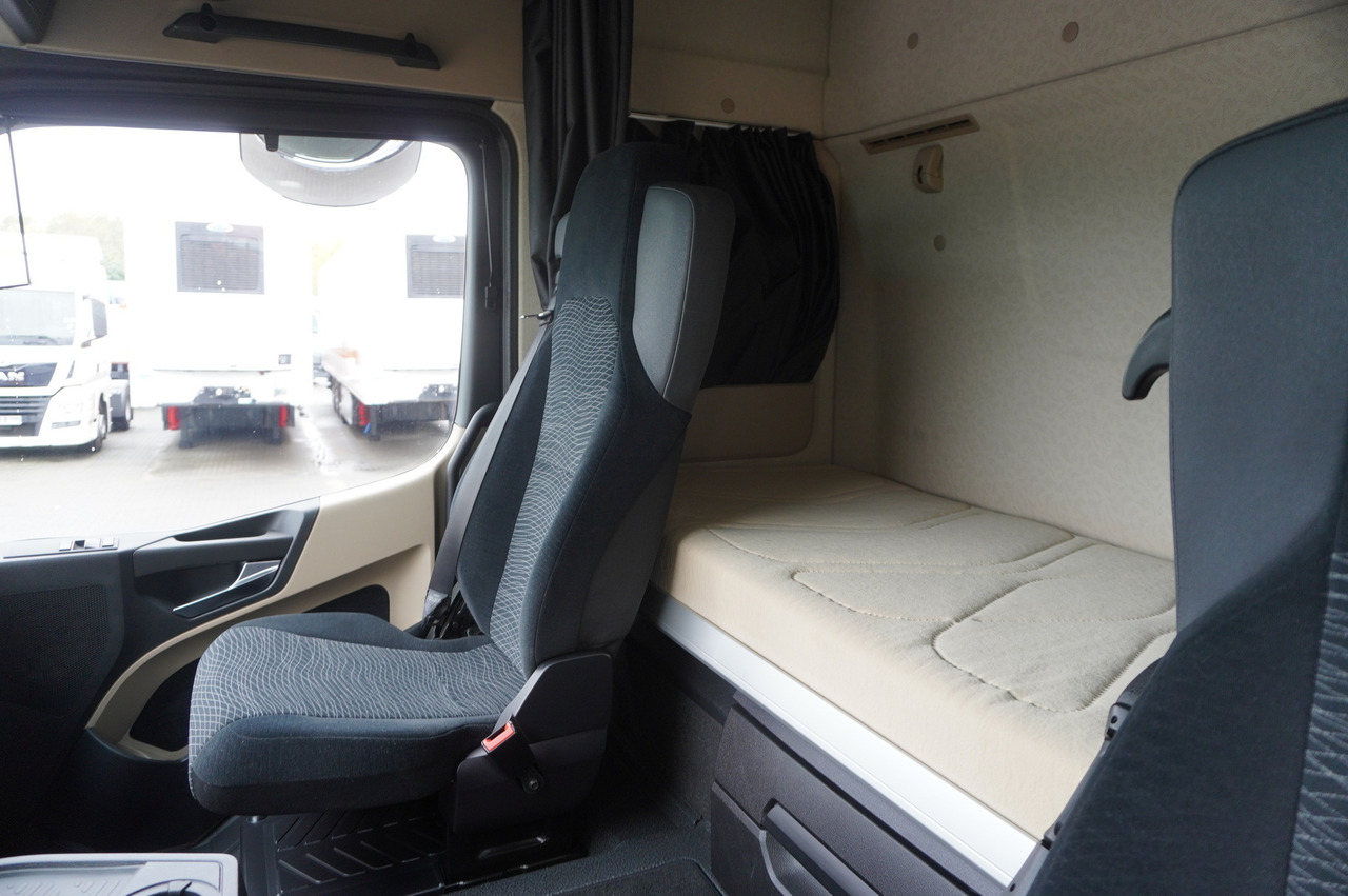 Zakup MERCEDES-BENZ Actros 2545 MP5 / Lecapitaine 18 EPAL refrigerator / Bitemperature / Carrier Supra 850 MT / ADR AT MERCEDES-BENZ Actros 2545 MP5 / Lecapitaine 18 EPAL refrigerator / Bitemperature / Carrier Supra 850 MT / ADR AT: slika Zakup MERCEDES-BENZ Actros 2545 MP5 / Lecapitaine 18 EPAL refrigerator / Bitemperature / Carrier Supra 850 MT / ADR AT MERCEDES-BENZ Actros 2545 MP5 / Lecapitaine 18 EPAL refrigerator / Bitemperature / Carrier Supra 850 MT / ADR AT