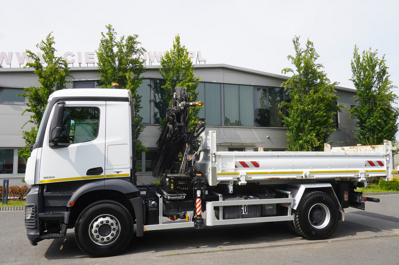 MERCEDES-BENZ Arocs 1833 / 87,000 km!!! / Hds HIAB X-DUO 128 B-2 / three-sided tipper - Kiper, Kamion s kranom: slika MERCEDES-BENZ Arocs 1833 / 87,000 km!!! / Hds HIAB X-DUO 128 B-2 / three-sided tipper - Kiper, Kamion s kranom MERCEDES-BENZ Arocs 1833 / 87,000 km!!! / Hds HIAB X-DUO 128 B-2 / three-sided tipper - Kiper, Kamion s kranom: slika MERCEDES-BENZ Arocs 1833 / 87,000 km!!! / Hds HIAB X-DUO 128 B-2 / three-sided tipper - Kiper, Kamion s kranom