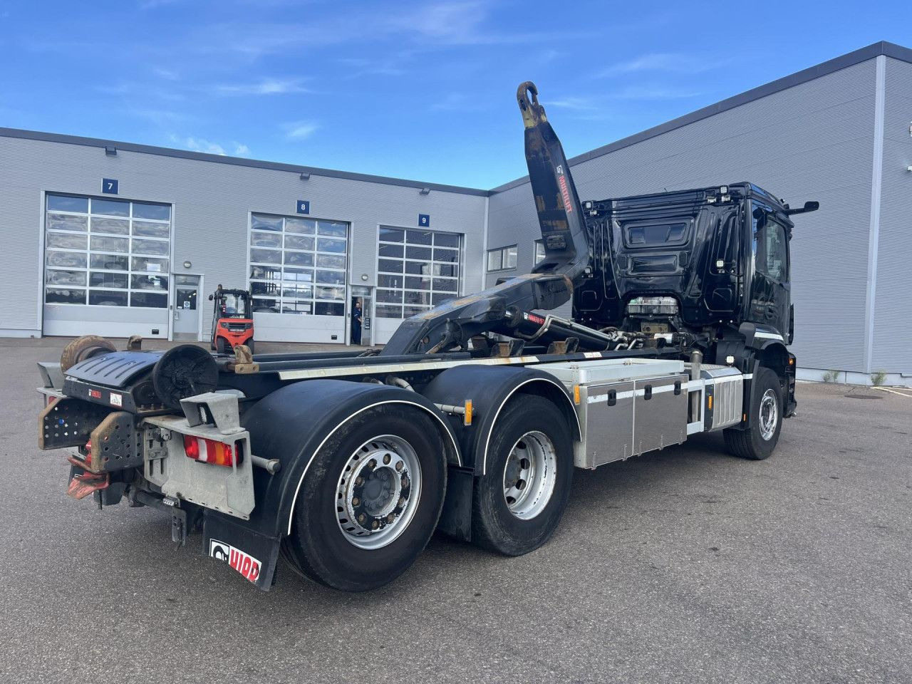 MERCEDES-BENZ Arocs 2543 6x2*4 / 21t Hooklift HIAB ULT21Z56 / 2022 - Kamion s kukastom dizalicom: slika MERCEDES-BENZ Arocs 2543 6x2*4 / 21t Hooklift HIAB ULT21Z56 / 2022 - Kamion s kukastom dizalicom MERCEDES-BENZ Arocs 2543 6x2*4 / 21t Hooklift HIAB ULT21Z56 / 2022 - Kamion s kukastom dizalicom: slika MERCEDES-BENZ Arocs 2543 6x2*4 / 21t Hooklift HIAB ULT21Z56 / 2022 - Kamion s kukastom dizalicom