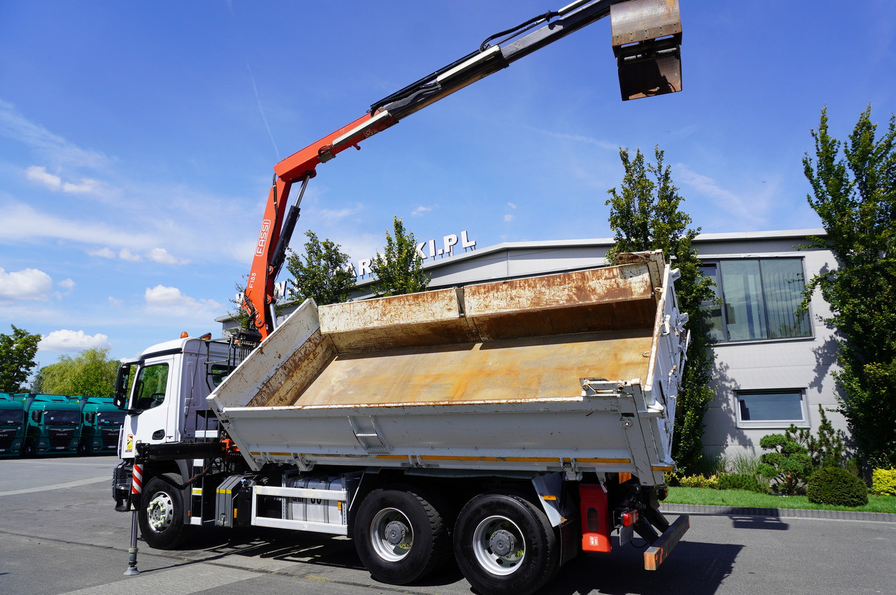MERCEDES-BENZ Arocs 2636 / 6x4 / HDS Fassi / 3-Way Tipper / Bortmatic - Kamion s kranom: slika MERCEDES-BENZ Arocs 2636 / 6x4 / HDS Fassi / 3-Way Tipper / Bortmatic - Kamion s kranom MERCEDES-BENZ Arocs 2636 / 6x4 / HDS Fassi / 3-Way Tipper / Bortmatic - Kamion s kranom: slika MERCEDES-BENZ Arocs 2636 / 6x4 / HDS Fassi / 3-Way Tipper / Bortmatic - Kamion s kranom