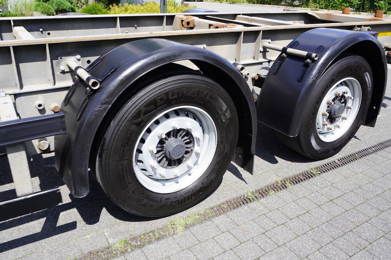 MIDLINER standard tandem - Prikolica-šasija: slika MIDLINER standard tandem - Prikolica-šasija MIDLINER standard tandem - Prikolica-šasija: slika MIDLINER standard tandem - Prikolica-šasija