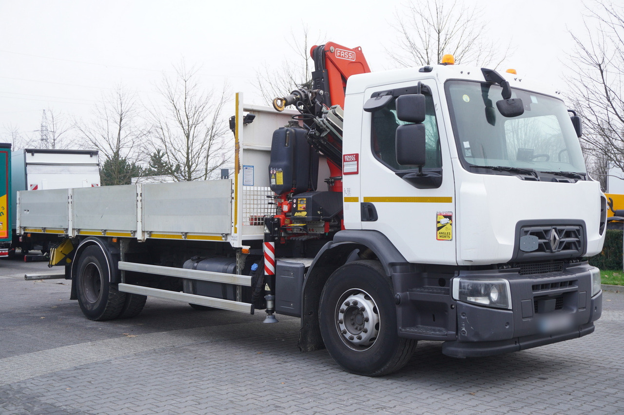 RENAULT C280 DTI 8 / FASSI crane 5.6 T / 560 MTH / range 8 m / Flatbed 15 EPAL - Kamion s otvorenim sandukom, Kamion s kranom: slika RENAULT C280 DTI 8 / FASSI crane 5.6 T / 560 MTH / range 8 m / Flatbed 15 EPAL - Kamion s otvorenim sandukom, Kamion s kranom RENAULT C280 DTI 8 / FASSI crane 5.6 T / 560 MTH / range 8 m / Flatbed 15 EPAL - Kamion s otvorenim sandukom, Kamion s kranom: slika RENAULT C280 DTI 8 / FASSI crane 5.6 T / 560 MTH / range 8 m / Flatbed 15 EPAL - Kamion s otvorenim sandukom, Kamion s kranom