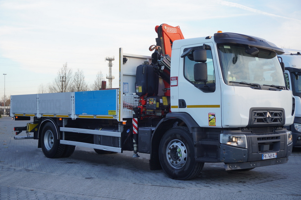RENAULT C280 DTI 8 / FASSI crane 5.6 T / range 8 m / Flatbed 15 EPAL - Kamion s kranom: slika RENAULT C280 DTI 8 / FASSI crane 5.6 T / range 8 m / Flatbed 15 EPAL - Kamion s kranom RENAULT C280 DTI 8 / FASSI crane 5.6 T / range 8 m / Flatbed 15 EPAL - Kamion s kranom: slika RENAULT C280 DTI 8 / FASSI crane 5.6 T / range 8 m / Flatbed 15 EPAL - Kamion s kranom