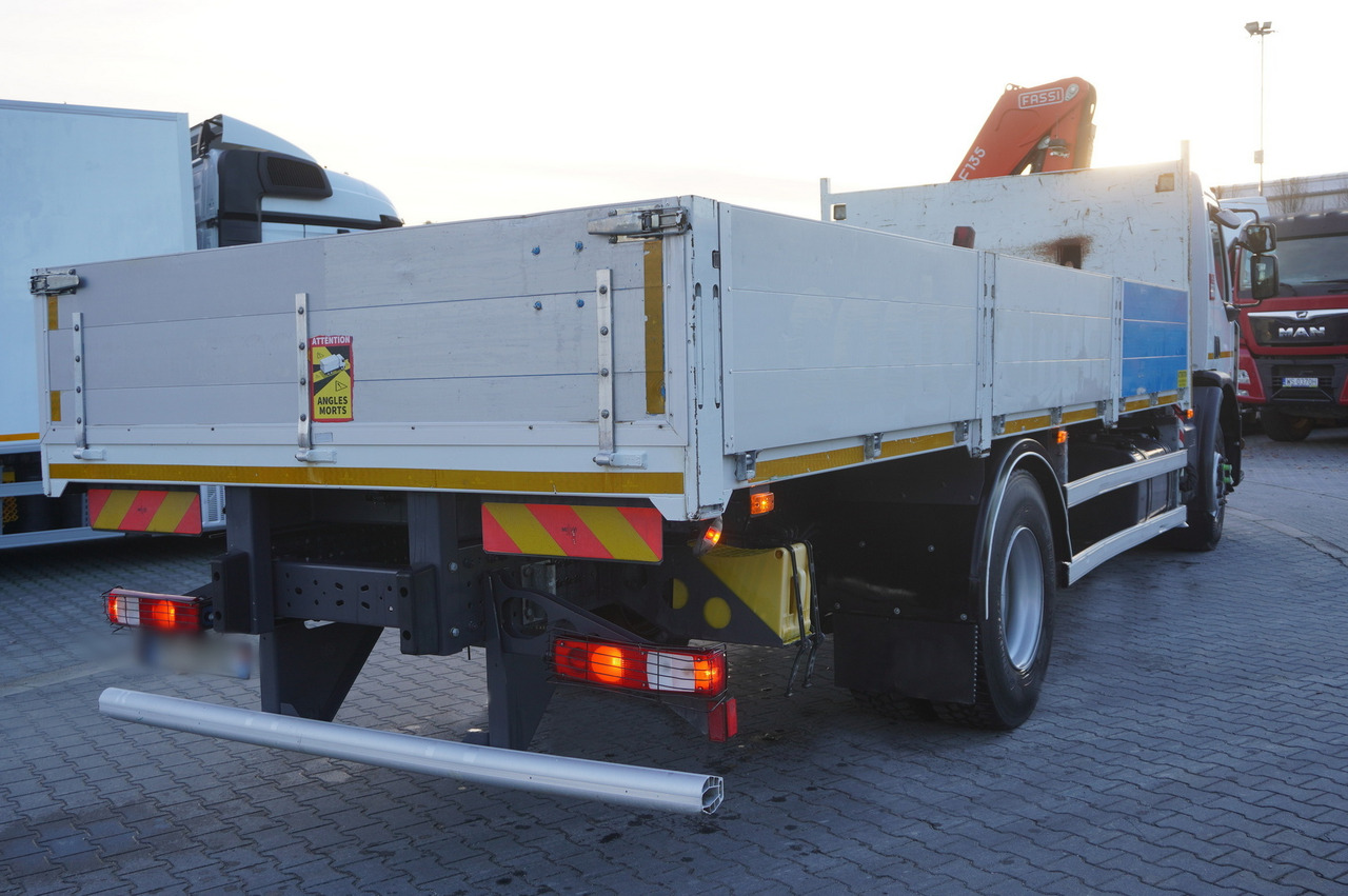 RENAULT C280 DTI 8 / FASSI crane 5.6 T / range 8 m / Flatbed 15 EPAL - Kamion s kranom: slika RENAULT C280 DTI 8 / FASSI crane 5.6 T / range 8 m / Flatbed 15 EPAL - Kamion s kranom RENAULT C280 DTI 8 / FASSI crane 5.6 T / range 8 m / Flatbed 15 EPAL - Kamion s kranom: slika RENAULT C280 DTI 8 / FASSI crane 5.6 T / range 8 m / Flatbed 15 EPAL - Kamion s kranom