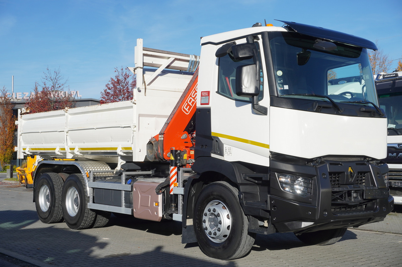 RENAULT C380 E6 6×4 / HDS Fassi F135 2700 MTH / Range 8 m / 5.6 t lifting capacity / 3-side tipper / Bortmatic - Kamion s kranom: slika RENAULT C380 E6 6×4 / HDS Fassi F135 2700 MTH / Range 8 m / 5.6 t lifting capacity / 3-side tipper / Bortmatic - Kamion s kranom RENAULT C380 E6 6×4 / HDS Fassi F135 2700 MTH / Range 8 m / 5.6 t lifting capacity / 3-side tipper / Bortmatic - Kamion s kranom: slika RENAULT C380 E6 6×4 / HDS Fassi F135 2700 MTH / Range 8 m / 5.6 t lifting capacity / 3-side tipper / Bortmatic - Kamion s kranom