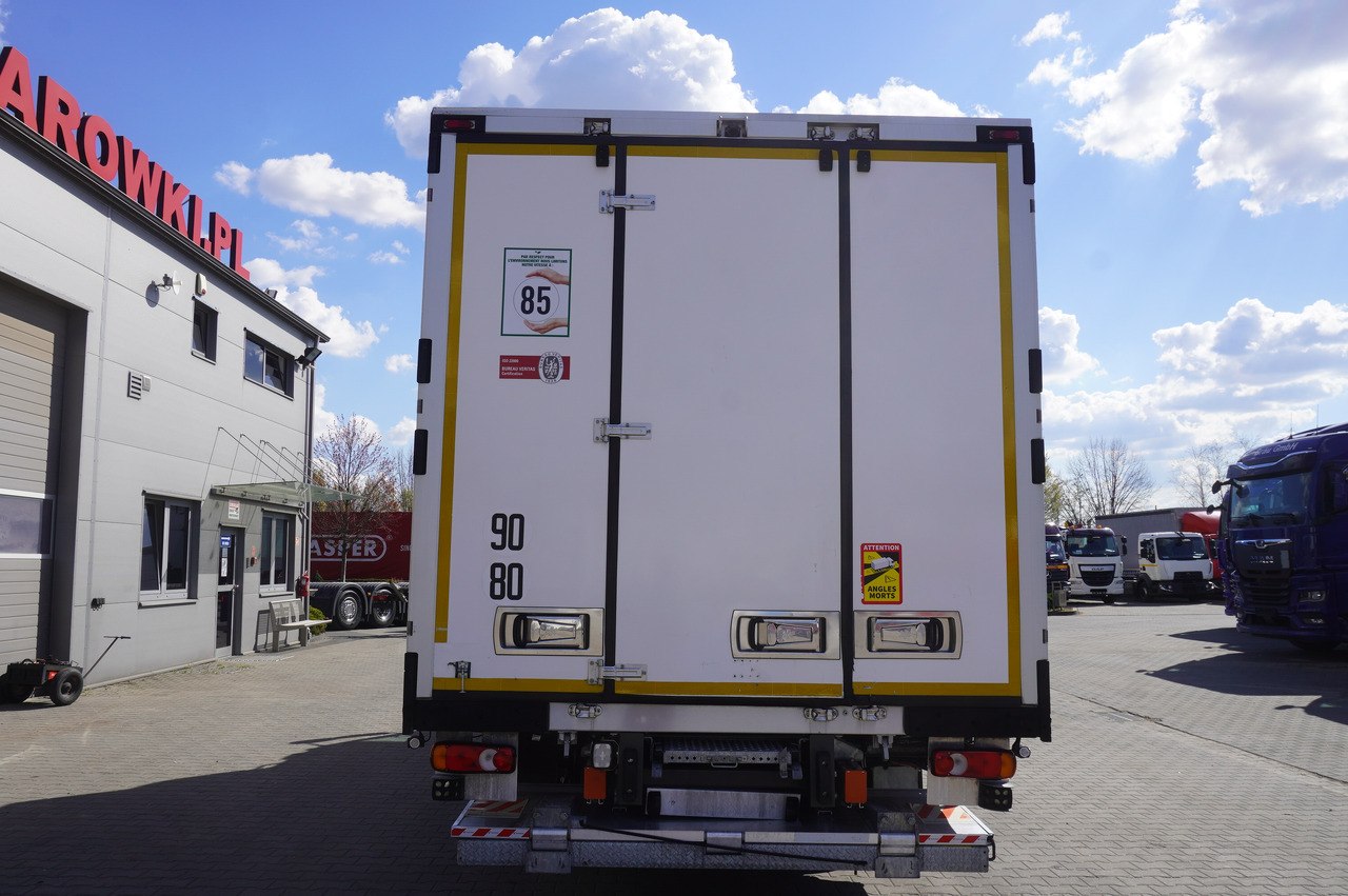 RENAULT D12 / Lamberet refrigerated truck / Dhollandia tail lift 1500 kg / 130 thousand km !! - Kamion hladnjača: slika RENAULT D12 / Lamberet refrigerated truck / Dhollandia tail lift 1500 kg / 130 thousand km !! - Kamion hladnjača RENAULT D12 / Lamberet refrigerated truck / Dhollandia tail lift 1500 kg / 130 thousand km !! - Kamion hladnjača: slika RENAULT D12 / Lamberet refrigerated truck / Dhollandia tail lift 1500 kg / 130 thousand km !! - Kamion hladnjača