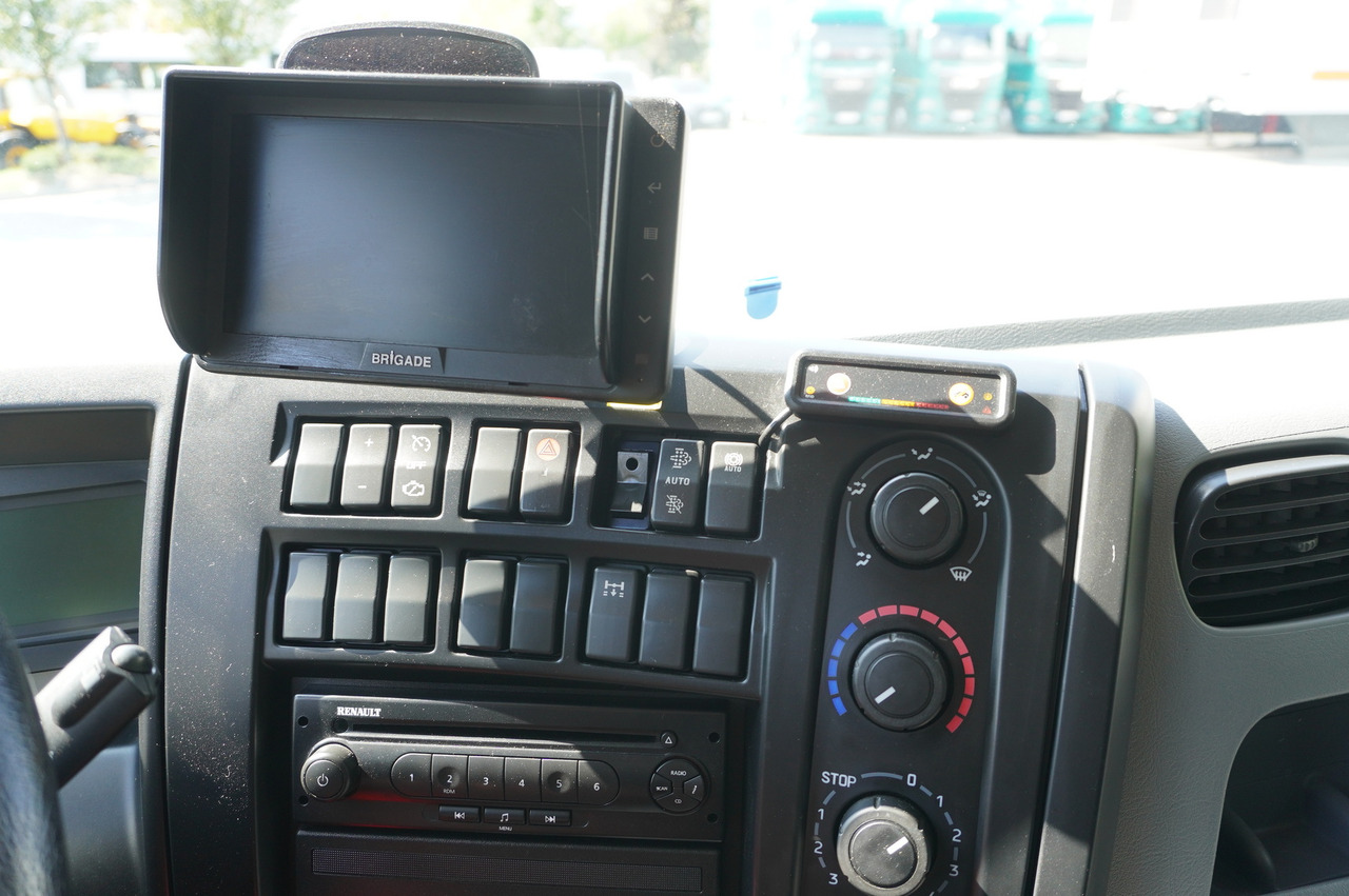 Autotransporter RENAULT D12 / New galvanized tow truck superstructure / 2025 / length 840 cm: slika Autotransporter RENAULT D12 / New galvanized tow truck superstructure / 2025 / length 840 cm Autotransporter RENAULT D12 / New galvanized tow truck superstructure / 2025 / length 840 cm: slika Autotransporter RENAULT D12 / New galvanized tow truck superstructure / 2025 / length 840 cm