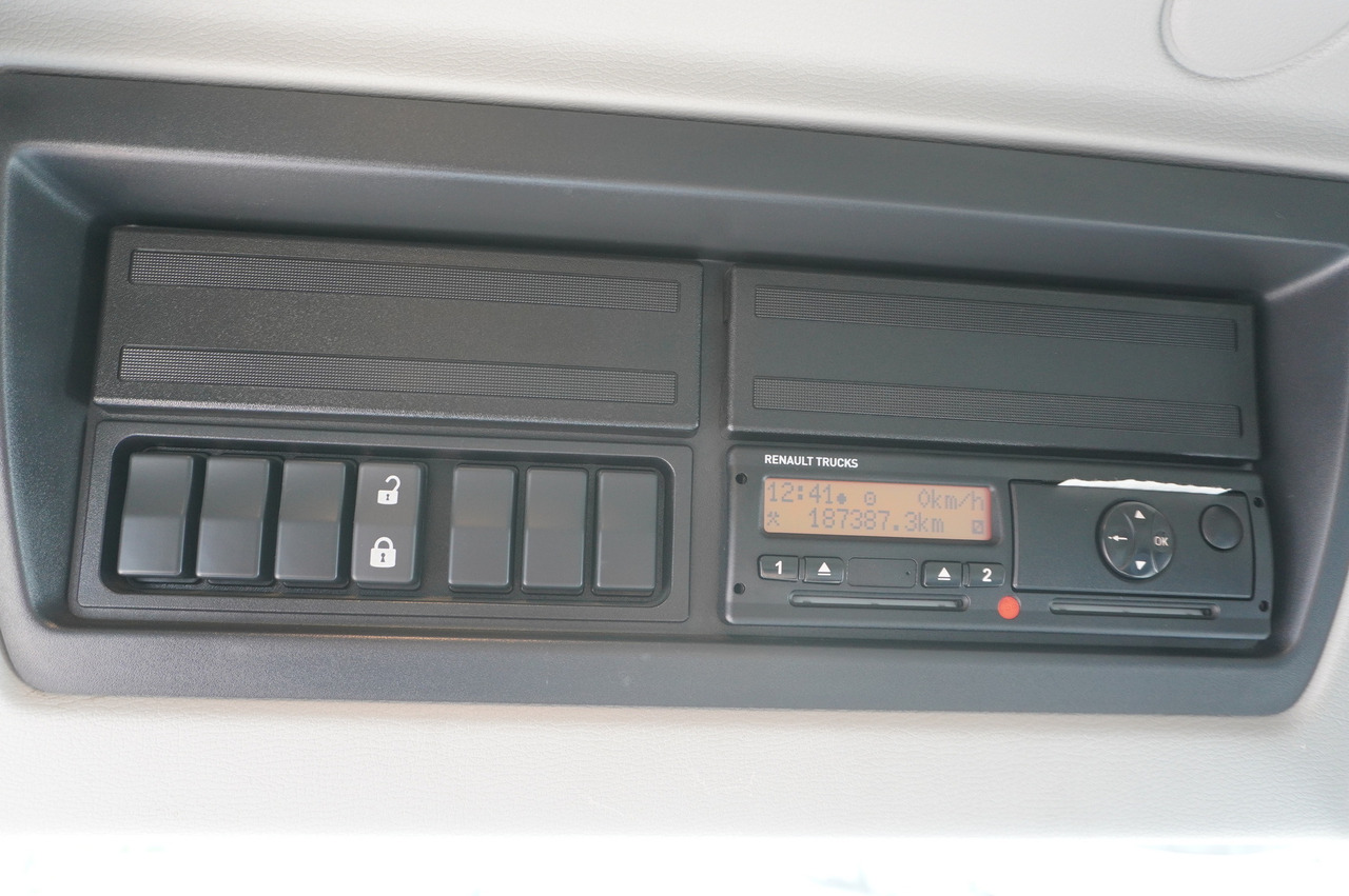 Autotransporter RENAULT D12 / New galvanized tow truck superstructure / 2025 / length 840 cm: slika Autotransporter RENAULT D12 / New galvanized tow truck superstructure / 2025 / length 840 cm Autotransporter RENAULT D12 / New galvanized tow truck superstructure / 2025 / length 840 cm: slika Autotransporter RENAULT D12 / New galvanized tow truck superstructure / 2025 / length 840 cm